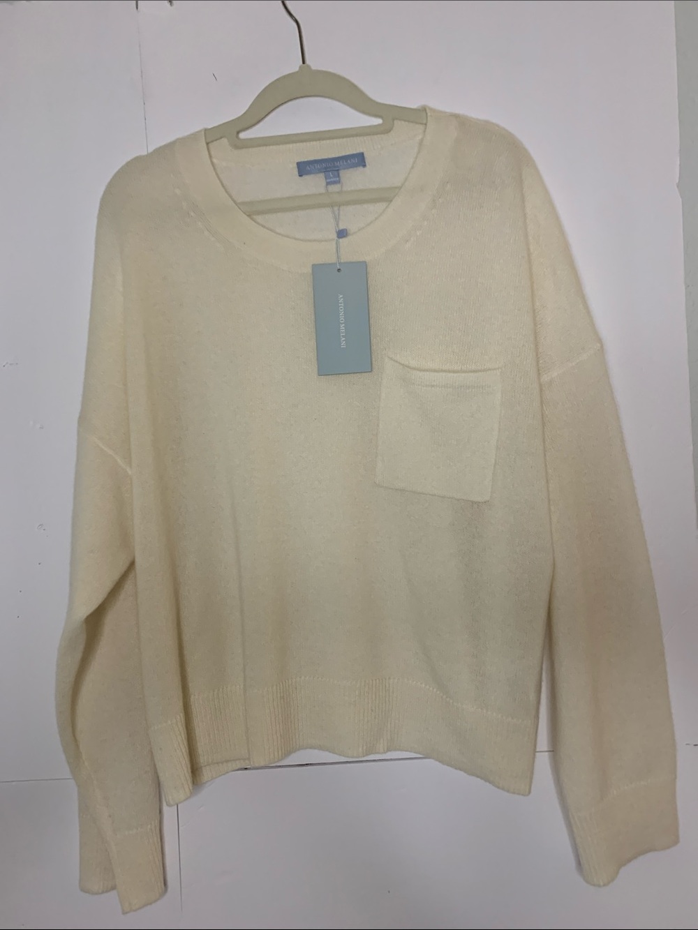 NWT Antonio Melani Cashmere Ivory Crewneck Pocket Relaxed Fit Sweater Size L